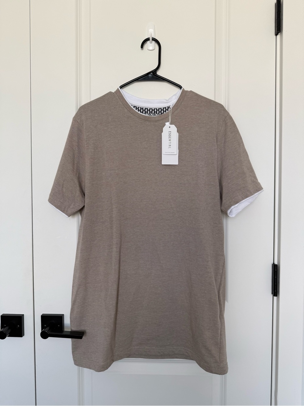 NWT Cactus Man Ricky Singh Layered Crewneck T-Shirt Tan White L